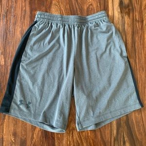 MENS MEDIUM FITTED UNDER ARMOUR SHORTS ATHLETIC FITNESS SPORTS WORKOUT HEATGEAR
